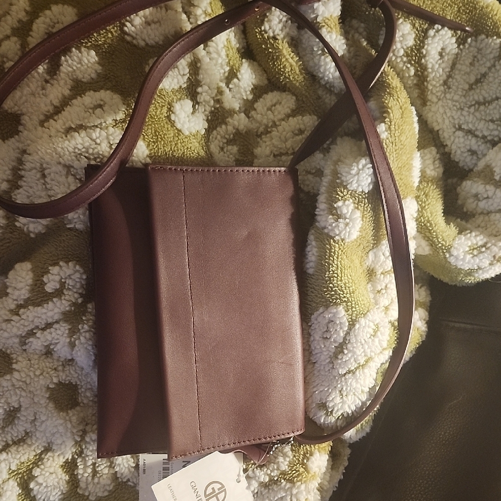 Giani Bernini Brown Crossbody Bag with Leather Finish